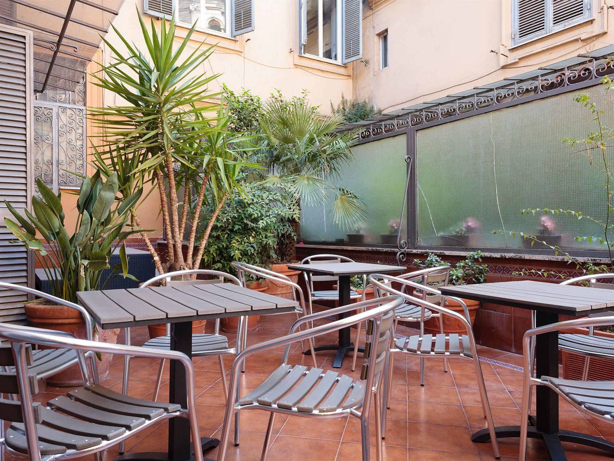 Lh Royal Terrace Gasthof 2*