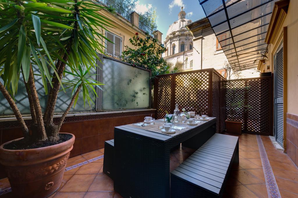 Lh Royal Terrace Pensión